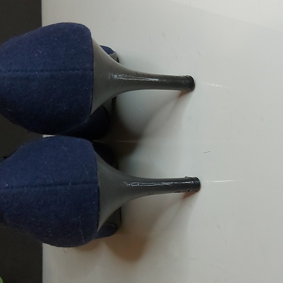 Navy Floral Open Toe Heels - Picture 4 of 6